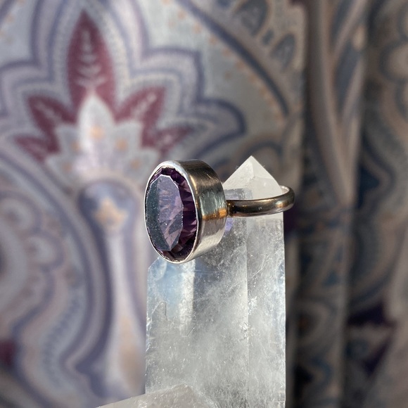 Faceted Amethyst Crystal Gemstone, 925 Sterling Silver Ring - Picture 4 of 16